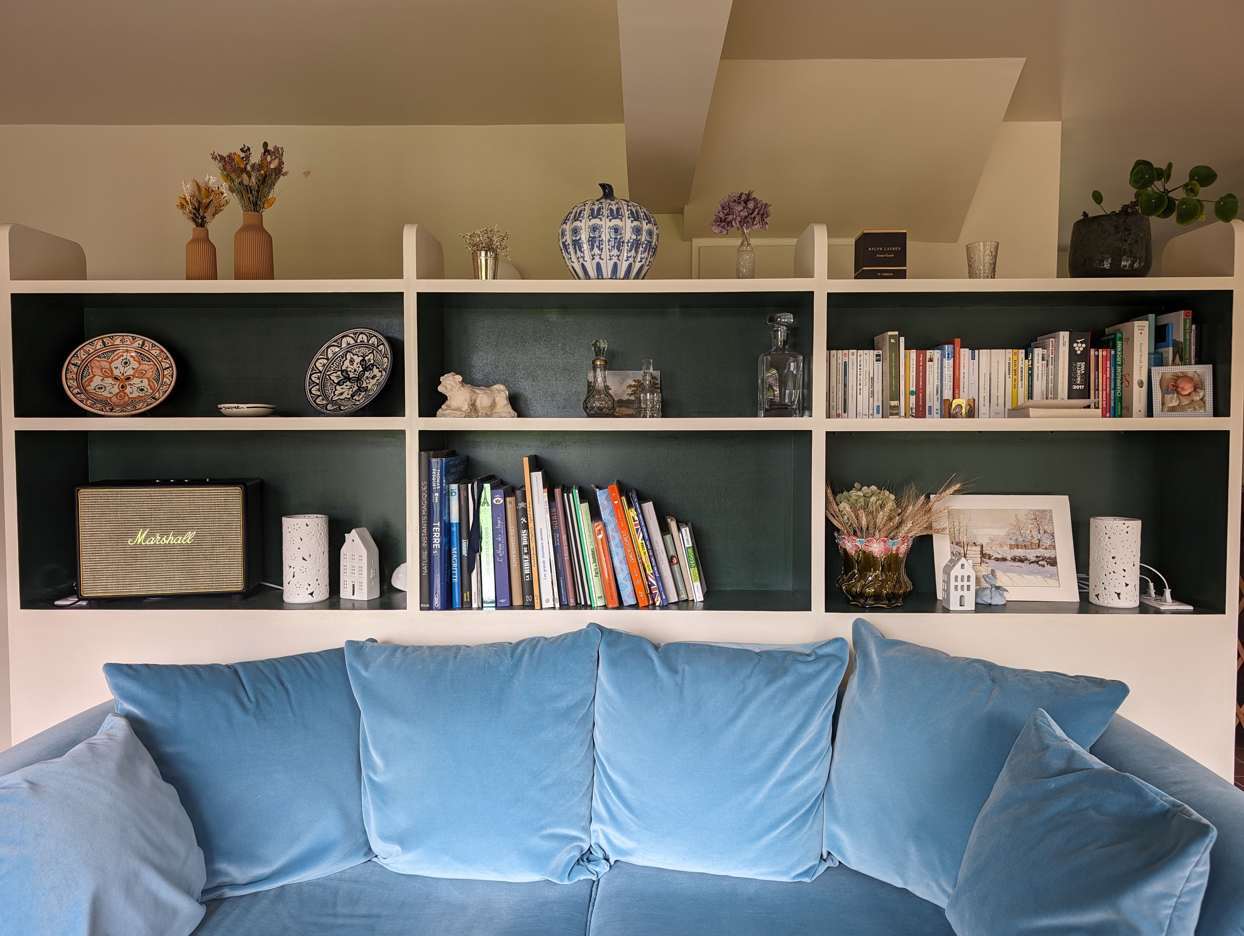 Bibliothèque Léonie — vue 1 agrandie